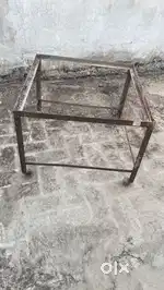 Cooler stand or 5 kg batta
