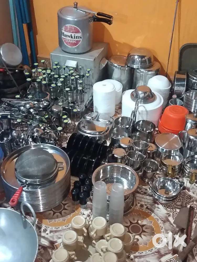 हॉटेल मधील पूर्ण सेटअप विकणे आहे