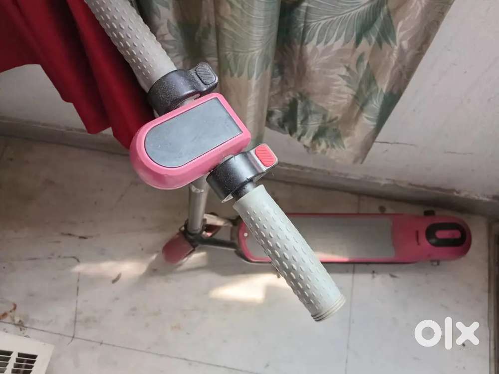 Electric scooter