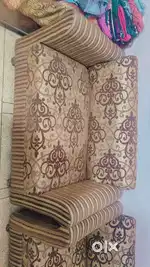 7 SEATER SOFA SET WITH TABLE