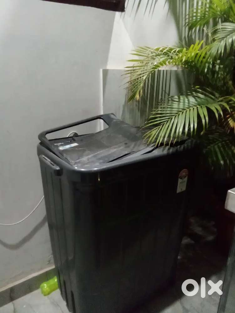 Semi automatic washing machine