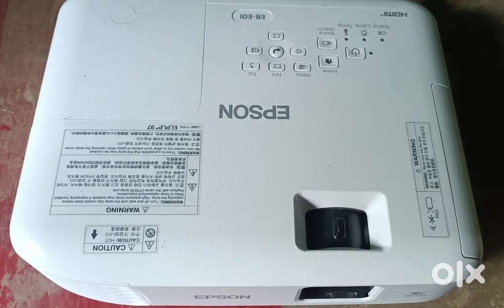 Epson EBE01 projector