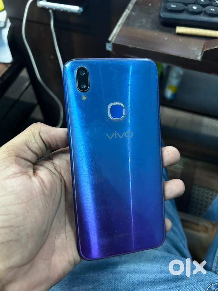 Vivo v11 smartphone