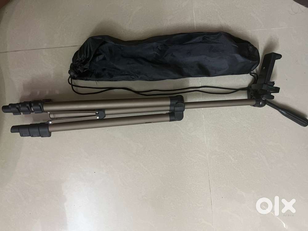 Aluminium Tripod (Featured in Amazon)