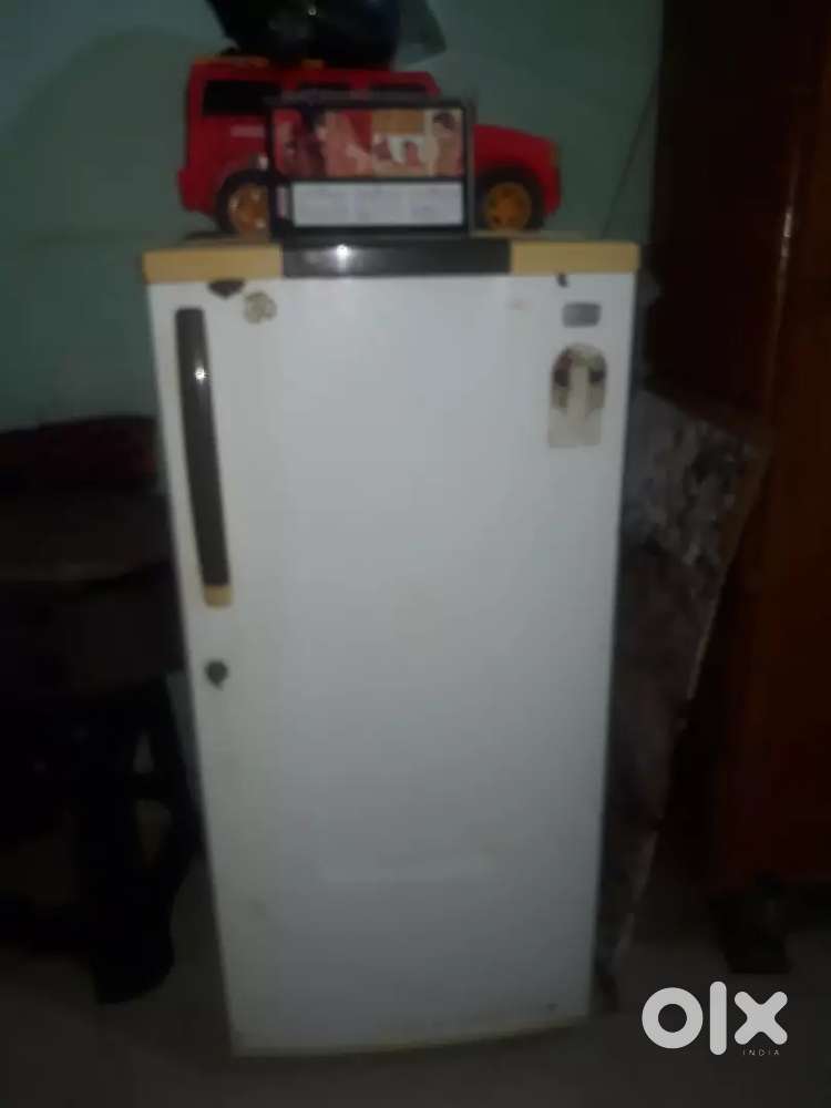 Good candishan LG company ka h fix price 3000
