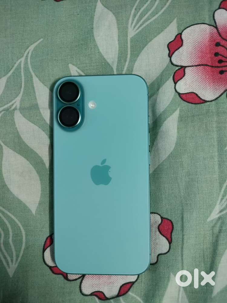 iPhone 16 teal colour