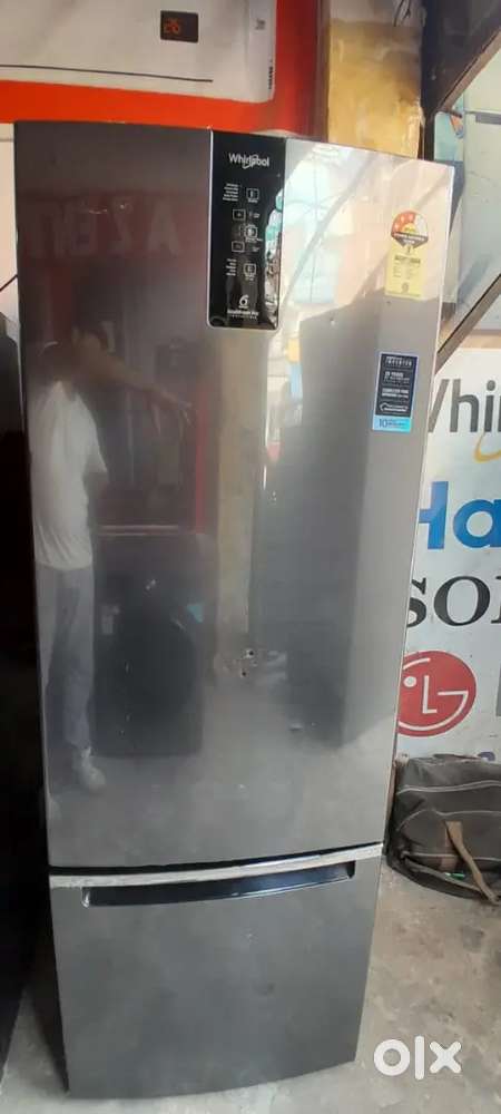 Whirlpool bottom moun fridge