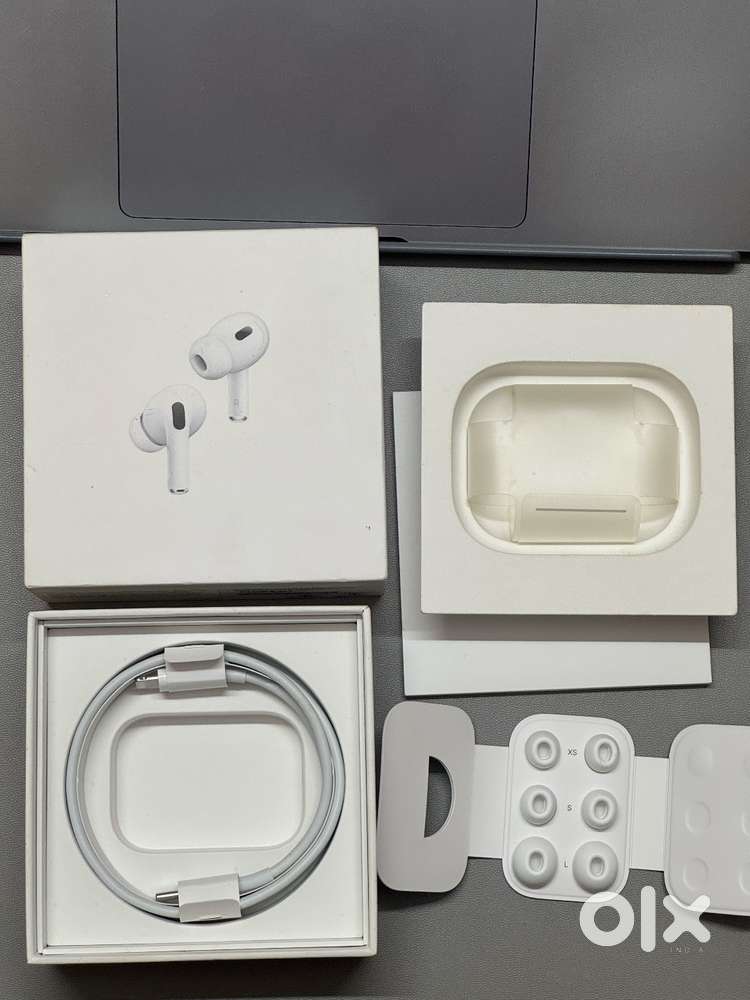 AirPods Pro 2nd Gen (Magsafe case)
