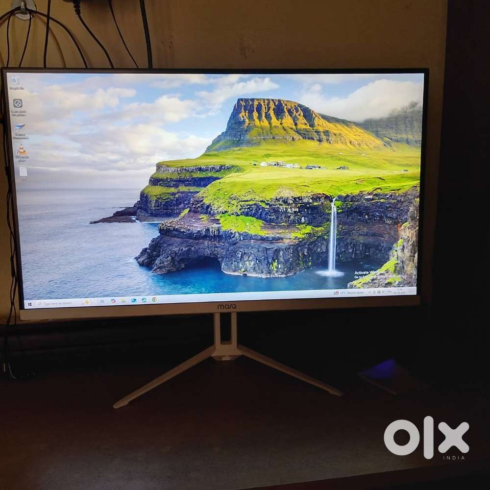 Computer Monitor 27 inch Full HD With inbuilt speakers
