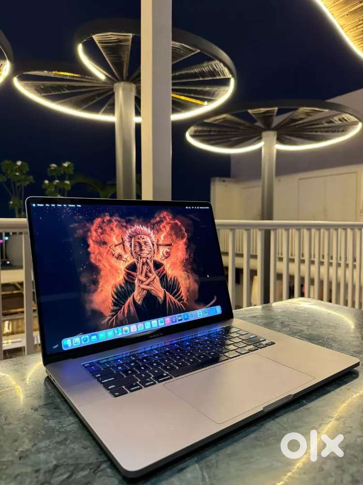 MACBOOK PRO I7 16/512 BRAND NEW CONDITION MACBOOK