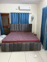 King size bed
