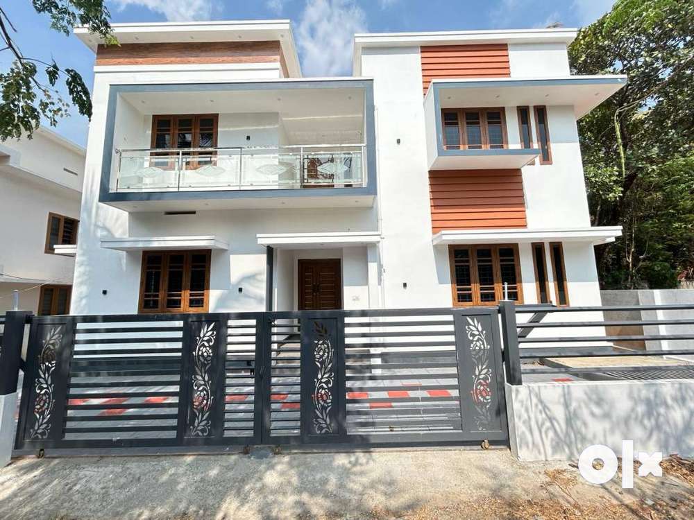 1650Sqft villa/4.150cent/4bhk/ 60 lakh/ kuttanellur Thrissur