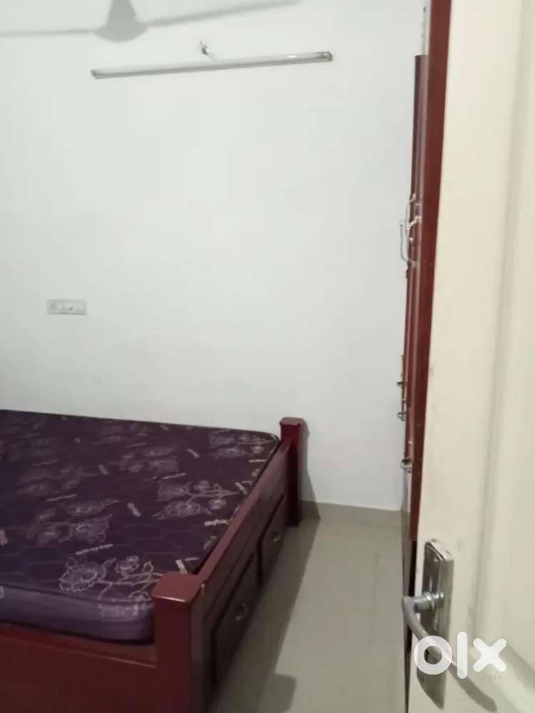 Furnished independent house for rent in Vyttila