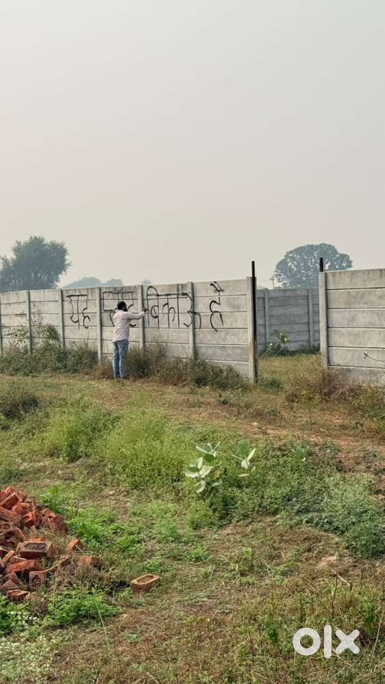 Plot for sell 800 gaj 6000 per gaj