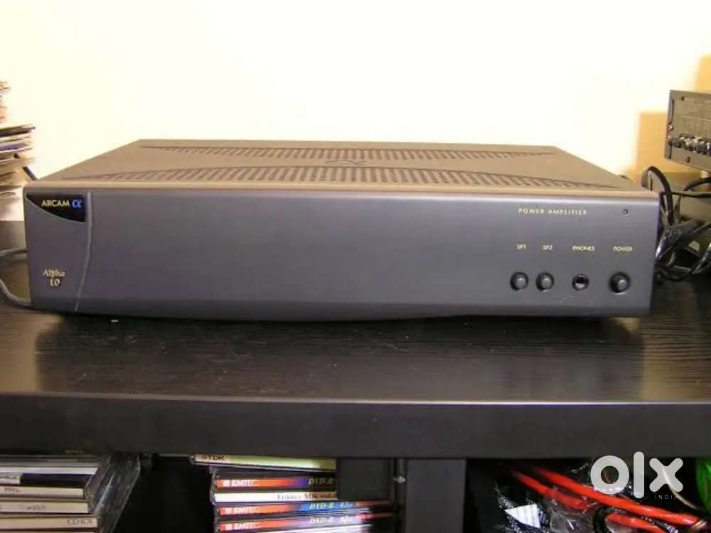 Arcam alpha10 power amplifier