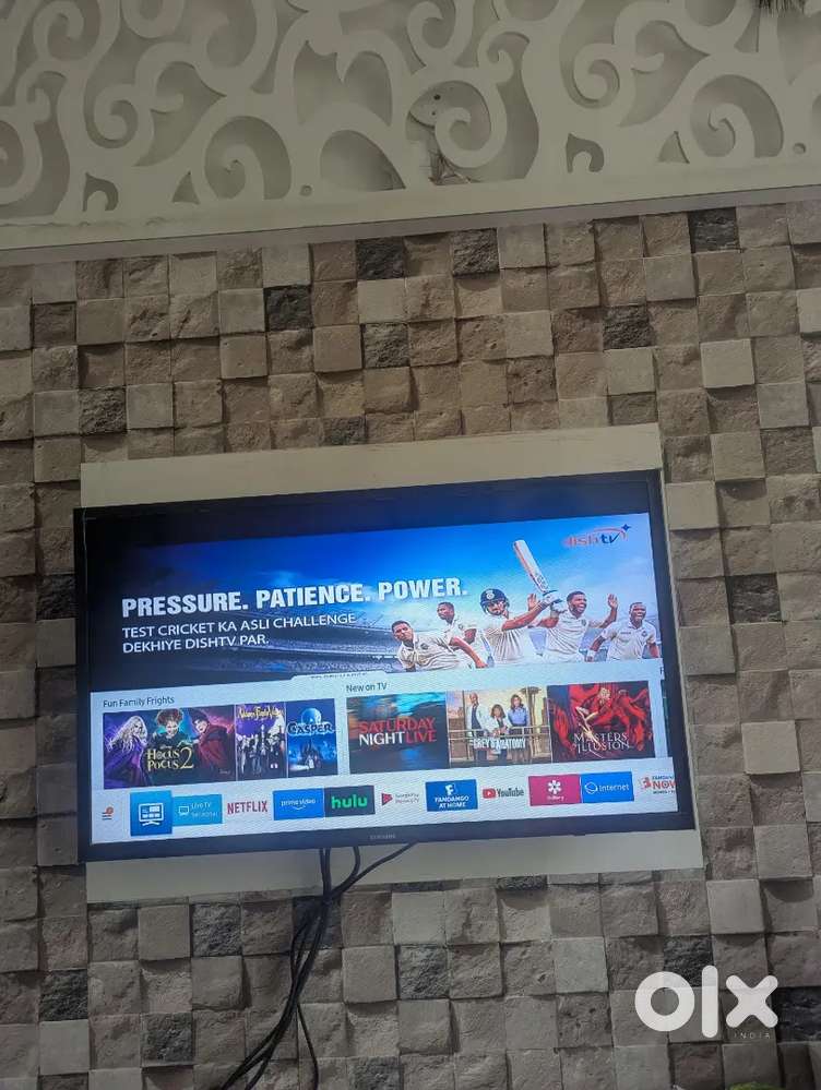 Samsung 32 inch smart TV