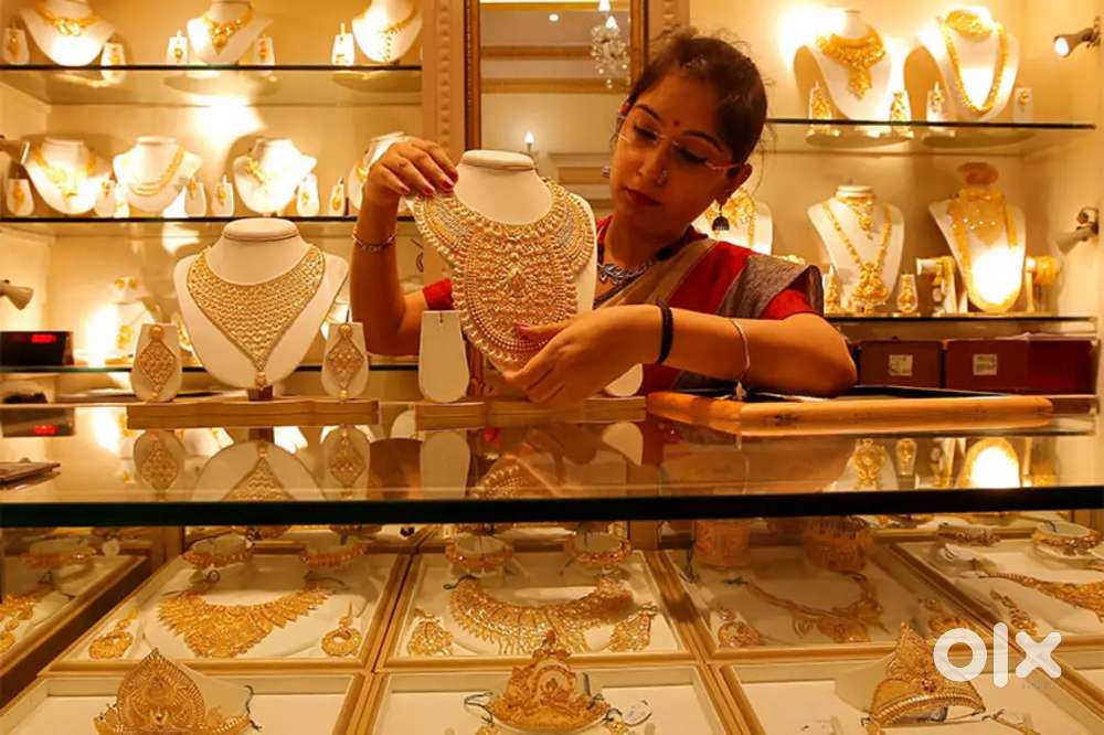 URGENT HIRING FOR JEWELLERY SHOWROOM MATHURA LOCATION