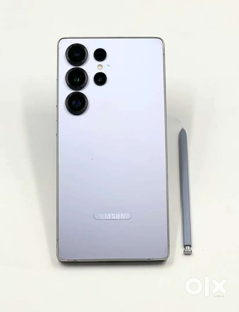 SAMSUNG S25 ULTRA 12/256GB SILVER 3 MONTHS OLD BRAND NEW CONDITION