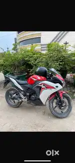Good Maintained and great condition Honda CBR 150R 2015 model