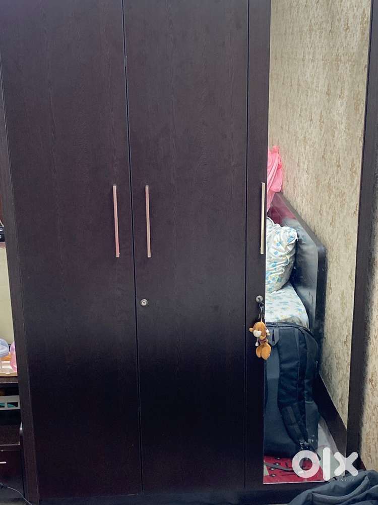 Good Condition cupboard