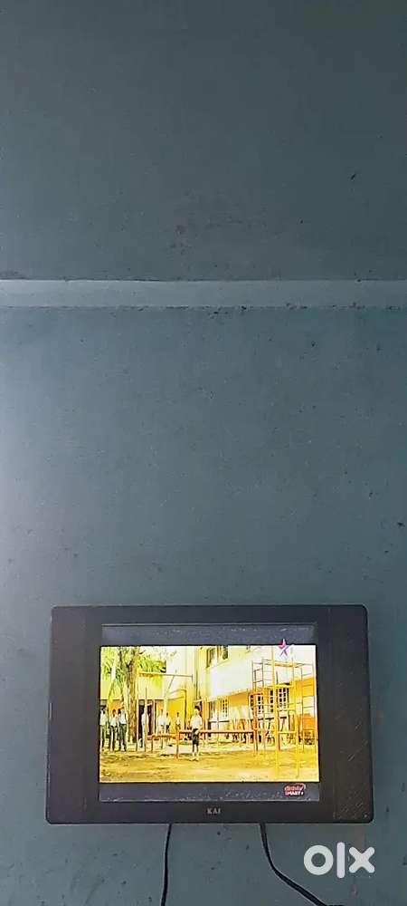 Akai 28 inch tv