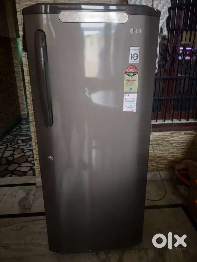 LG refrigerator very good condition