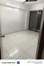 Flat at prime location