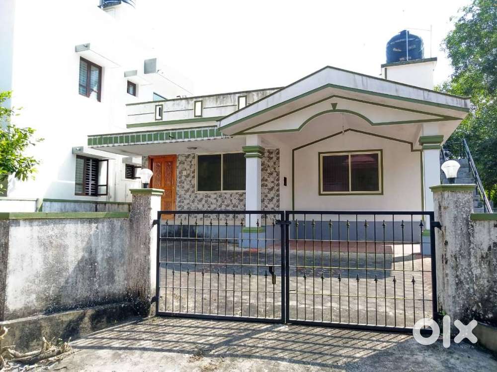 2bhk house with 7.5 cents land for sale