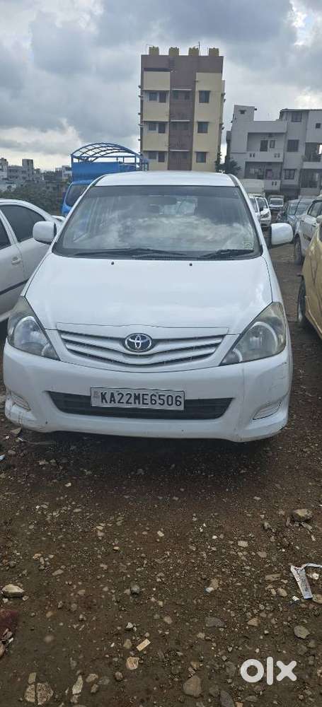 Toyota Innova 2009-2011 2.0 GX 8 STR, 2009, Diesel