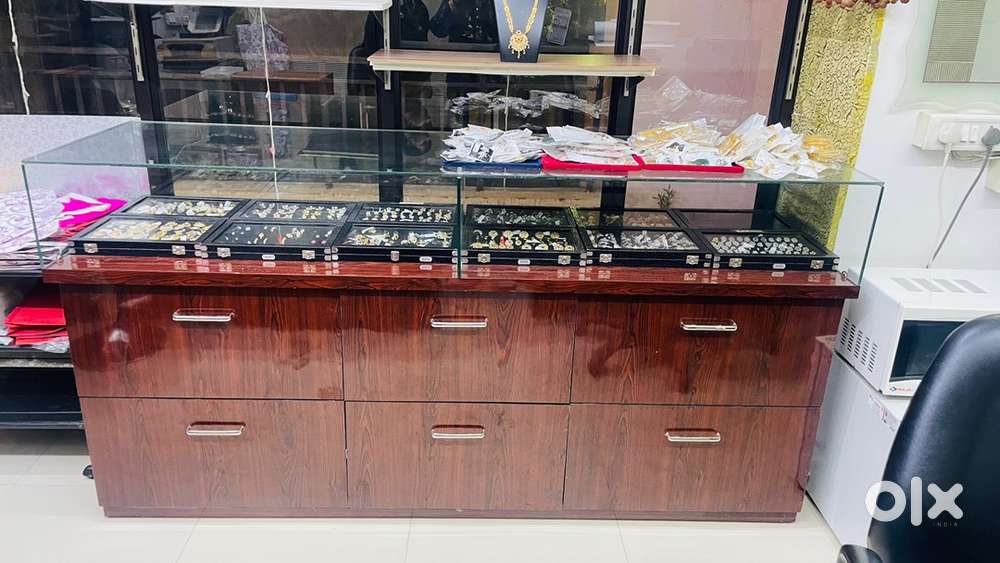 Display Counter with Drawers