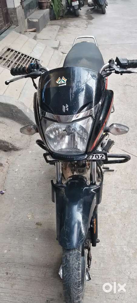 Super splender new condition all paper work Hand to name 2023