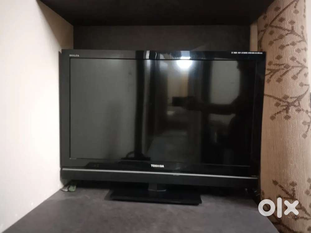 Toshiba 32 inch tv for sell