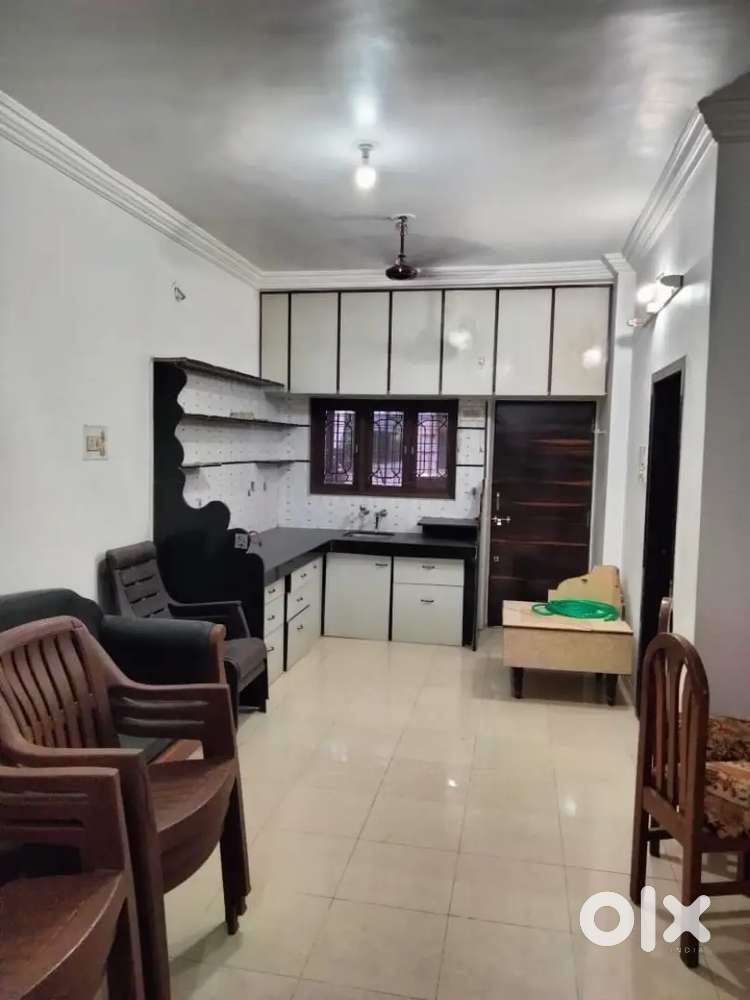 3BHK SEMI FURNISHED ROW HOUSE AVAILABLE FOR RENT