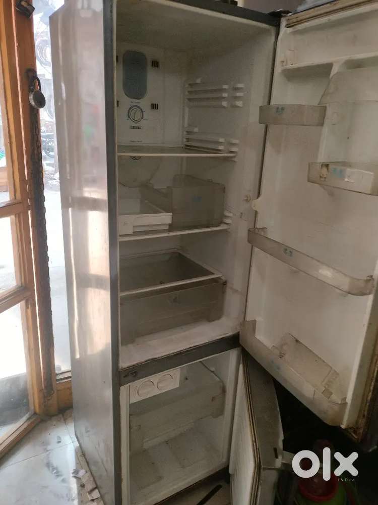 Double door fridge