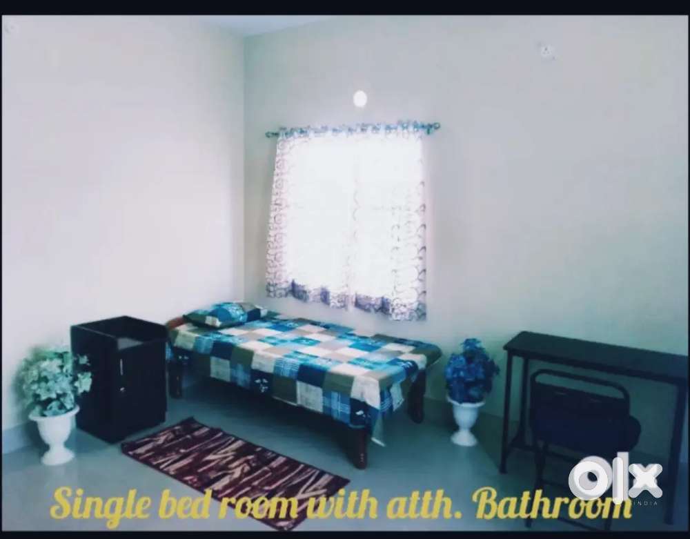 Single personal rooms fully furnished on monthly rent+ food*