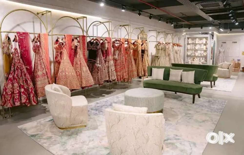 URGENT HIRING FOR LEHENGA SHOWROOM IN LUCKNOW LOCATION !!