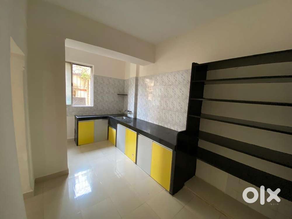 1.5 BHK Warje (near highway), 24hr water and security, reputed society