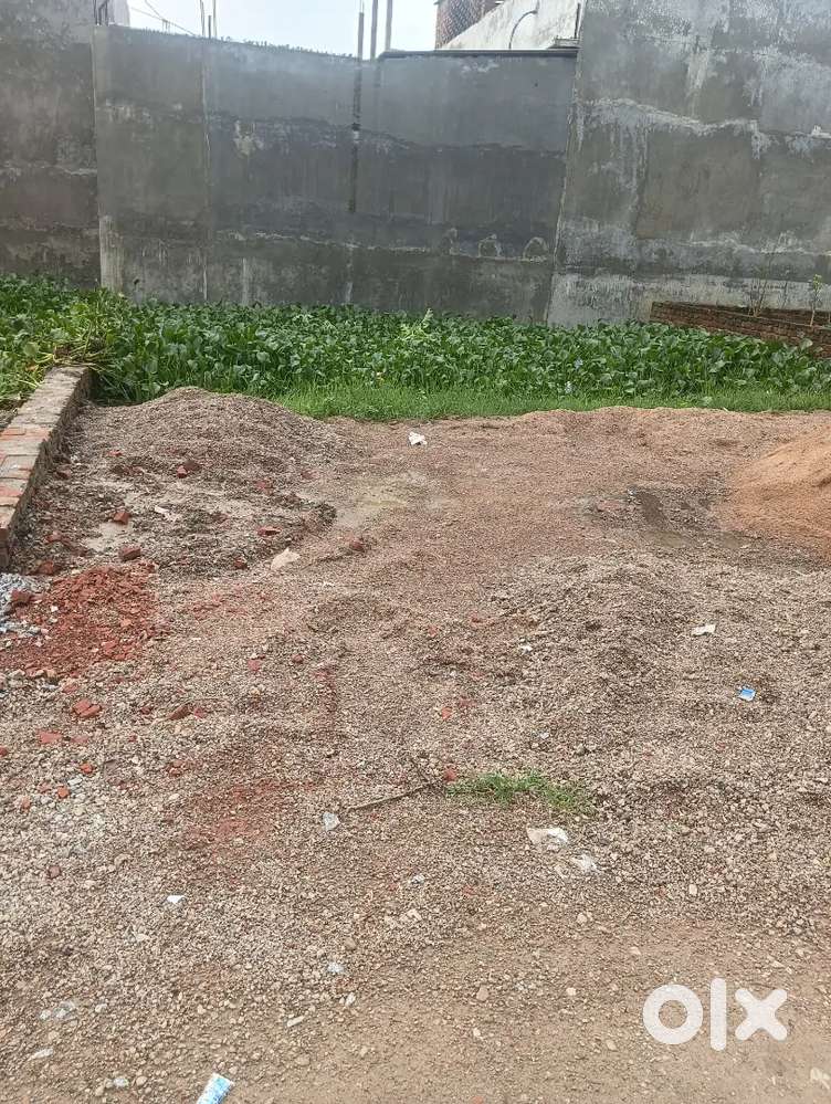 Phini chungi police chuki ke paas wali gali me