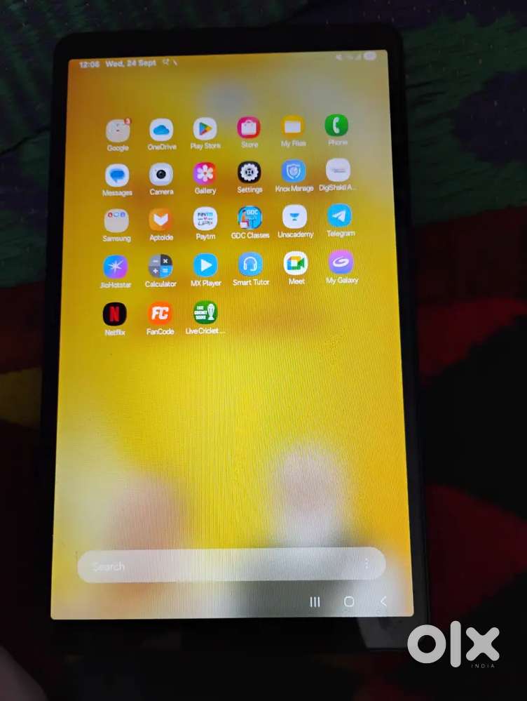 New condition tablet, good battery pickup Only 8 month chla hua hai