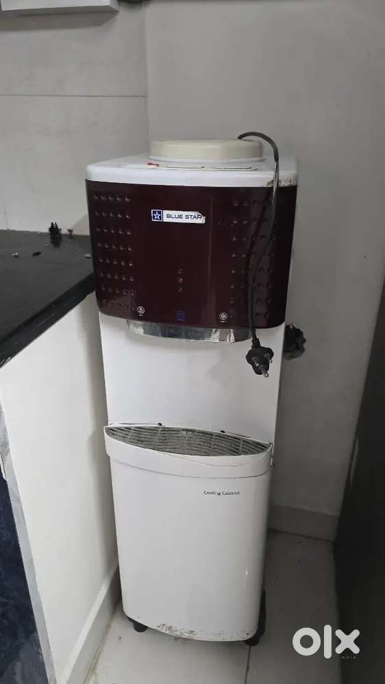 Water Dispenser with hot and cold facility