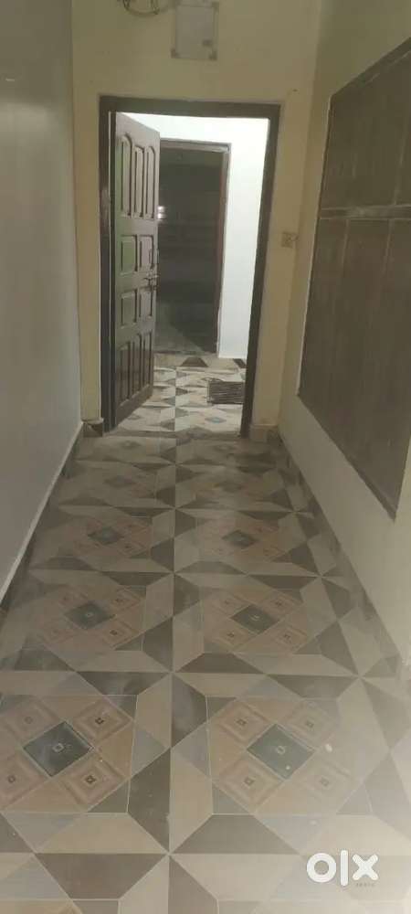 2 rooms toilet washroom attached near madhav hotel mau