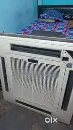 voltas 2.5 ton cassette ac running condition fully okay good condition