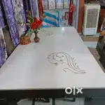 1DINNING TABLE AND 6 CHAIRS