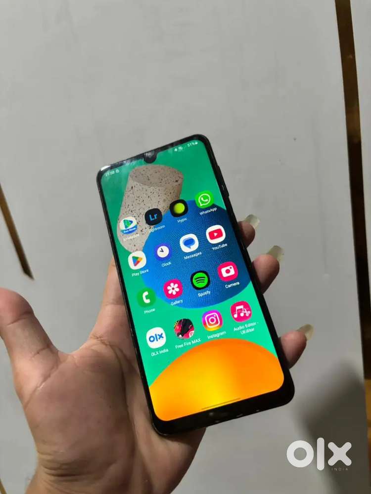 Samsung galaxy M32 4g  6ram 128rom