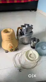 Philips Super Silent Mixer – 600W with Quadra Flow Jars – ₹1200