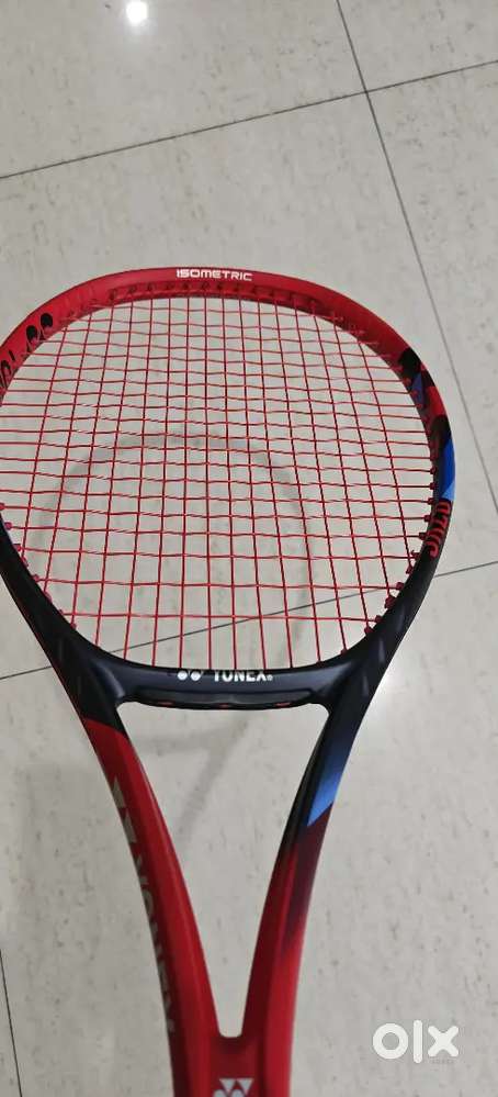 Yonex vcore 95 tennis racquet