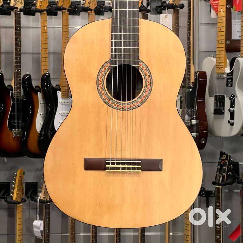 Yamaha C40 Classical Guitar for Sale – Budget Friendly & Genuine