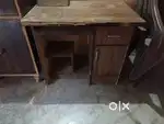 Computer table