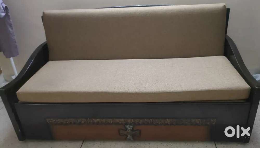 VERY GOOD QUALITY DOUBLE BED AND SOFA CUM BED WITH BOXES FOR SALE INST