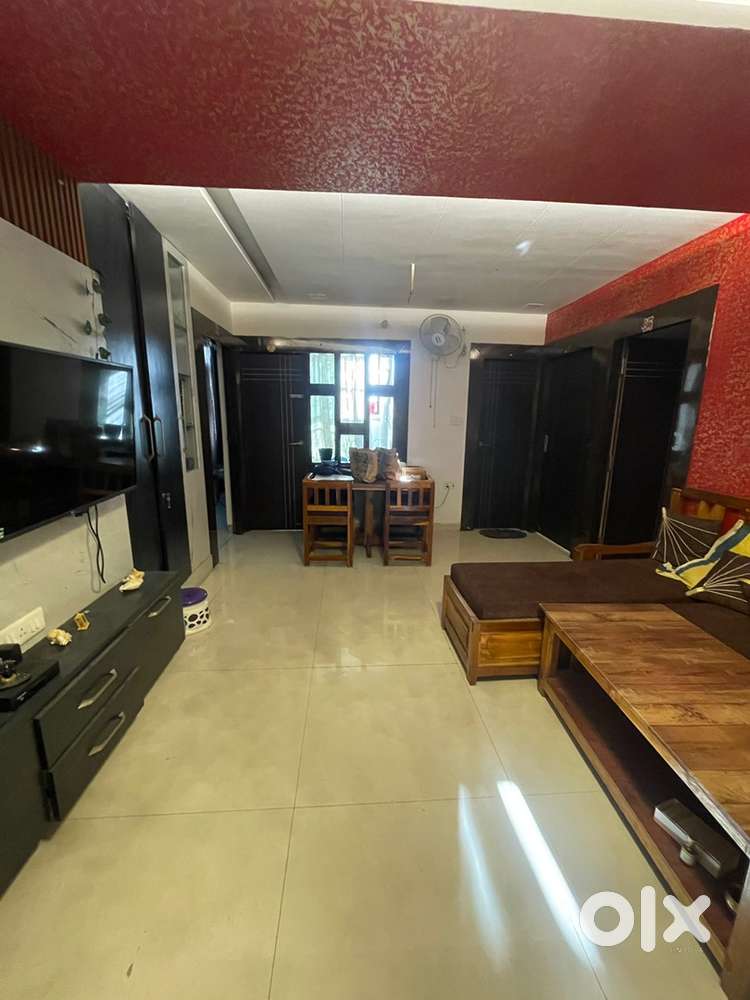 2Bhk Flat up for rent / Rent ke liye available 20000 (negotiable)